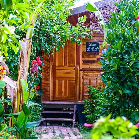 Lemon Garden Lodge Чирали Екстер'єр фото