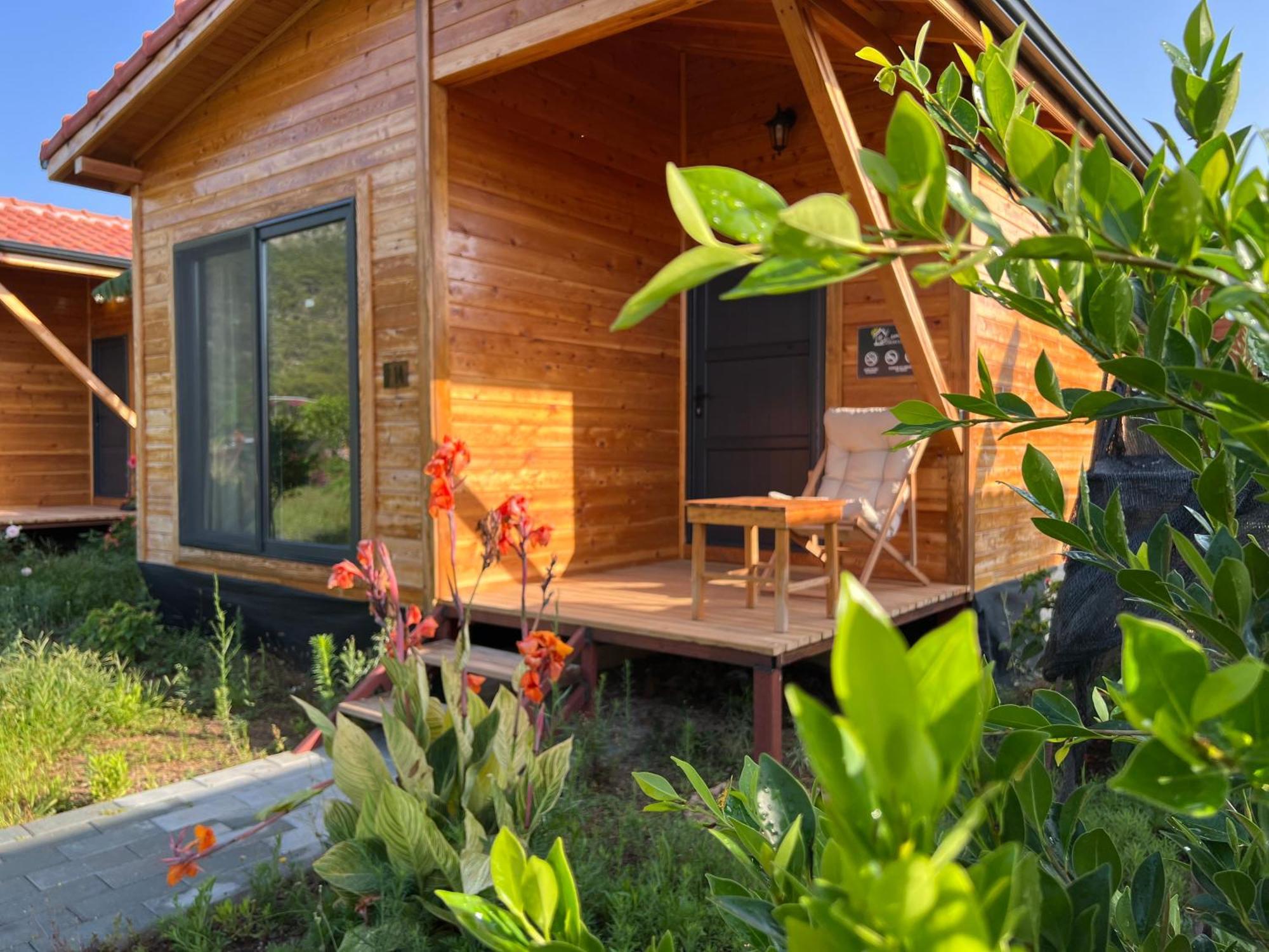 Lemon Garden Lodge Чирали Екстер'єр фото