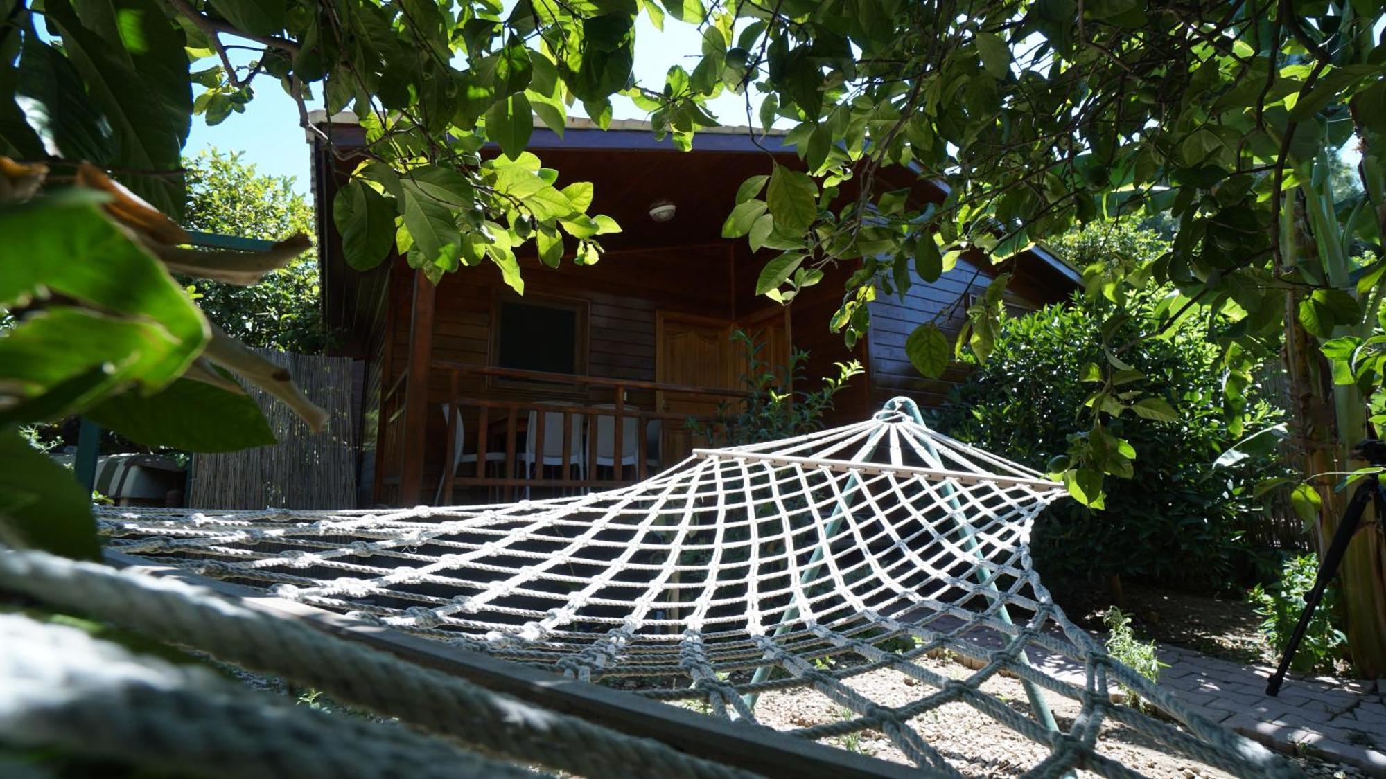 Lemon Garden Lodge Чирали Екстер'єр фото