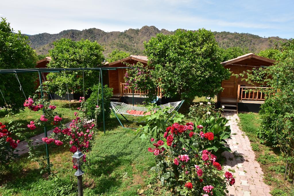 Lemon Garden Lodge Чирали Екстер'єр фото